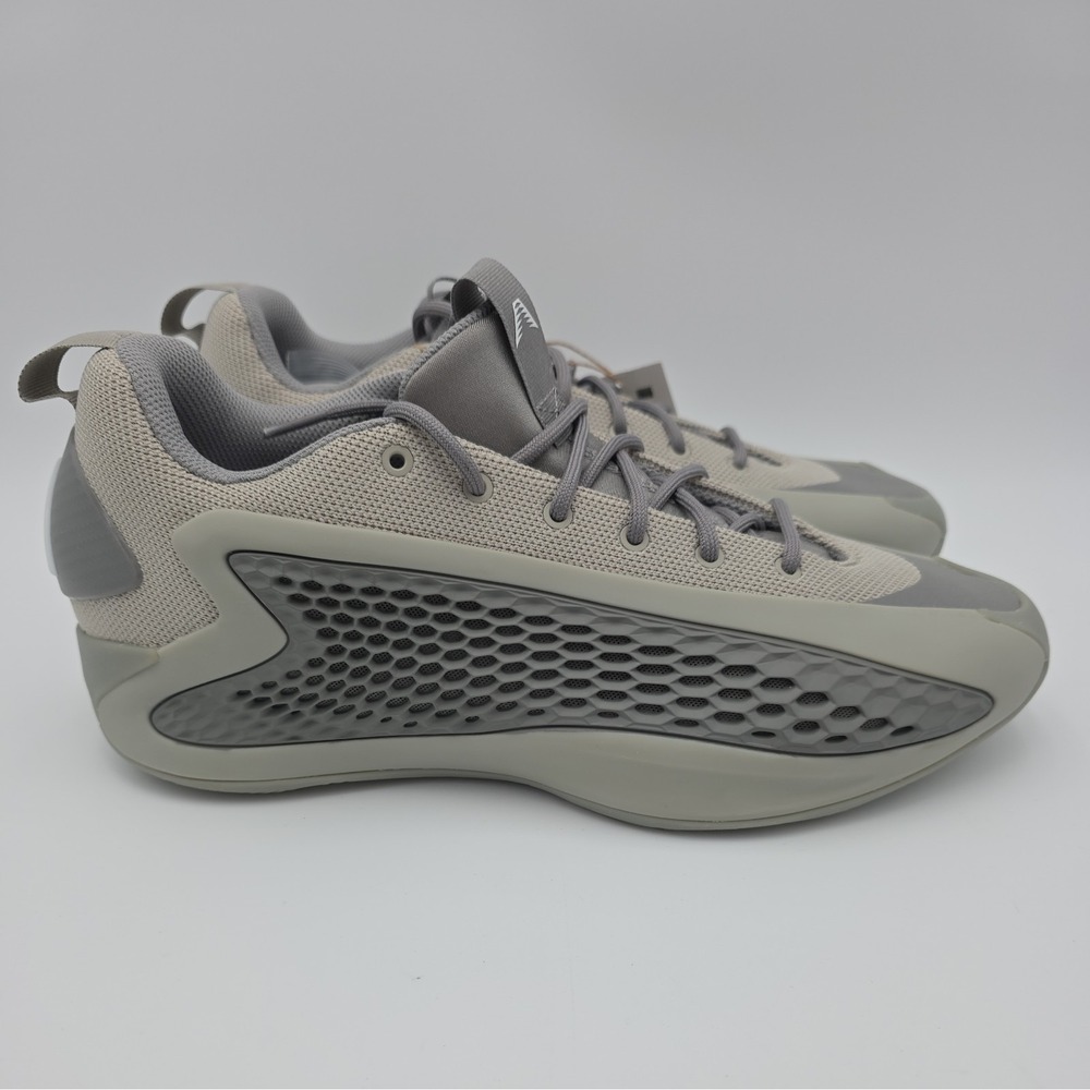 Adidas Anthony Edwards 1 Low Men's sz 11 Basketball Shoes Metallic Grey JS1775